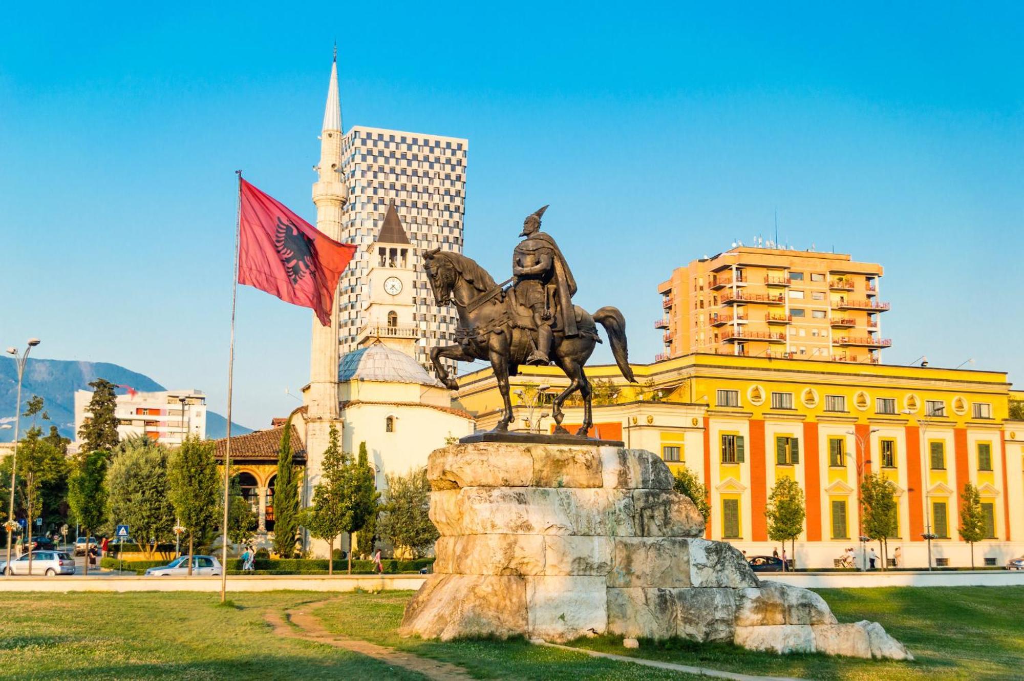 Ferienwohnung Tirana Days Free Parking Exterior foto